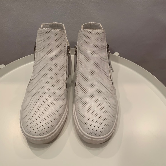 Steve Madden white leather sneakers - Picture 6 of 10